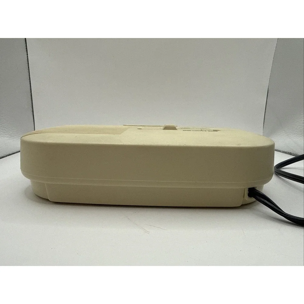 SONY Dream Machine Clock Radio AM FM Alarm Model ICF-C25 Beige Cream Color Works